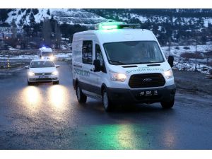 Adana'da çığ düşmesi sonucu kurtarılan 2 kişi hastaneye kaldırıldı