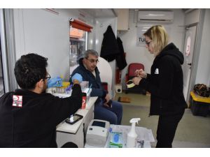 Aydın'da ilik nakli bekleyen Mehmet öğretmen için kampanya düzenlendi
