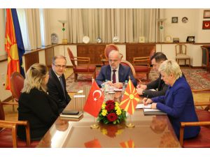 Kuzey Makedonya Meclis Başkanı Caferi, Türkiye'nin Üsküp Büyükelçisi Sekizkök'ü kabul etti
