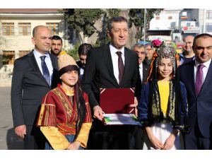 Milli Eğitim Bakanı Ziya Selçuk, Kilis Valiliğini ziyaret etti: