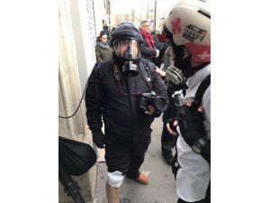 AA Foto Muhabiri Dursun Aydemir Paris'teki gösteride yaralandı