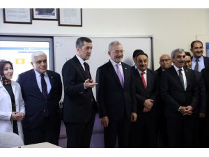 Milli Eğitim Bakanı Selçuk, Kilis'te öğrenci ve öğretmenlerle buluştu