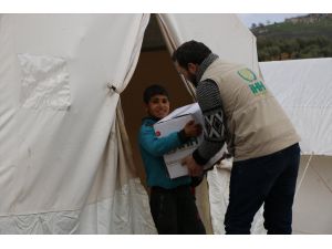 İHH'den, İdlib’den Afrin"e göç eden sivillere gıda yardımı
