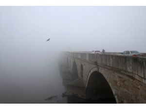 Edirne'de görüş mesafesi sis nedeniyle 30 metreye düşürdü
