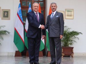 Özbekistan ve Hindistan Dışişleri Bakanları Afganistan'daki durumu görüştü