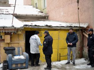 Eskişehir'de emekli öğretmen evinde ölü bulundu