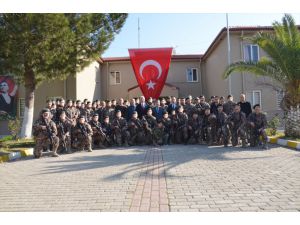 Aydın'da özel harekat polisleri Barış Pınarı Harekatı'na uğurlandı