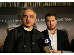 Bakan Ersoy, "Türkler Geliyor: Adaletin Kılıcı" filmini izledi
