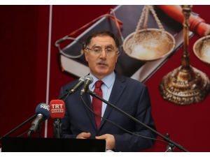 Kamu Başdenetçisi Malkoç "Hukuk Kampı"nın ilk dersini verdi: