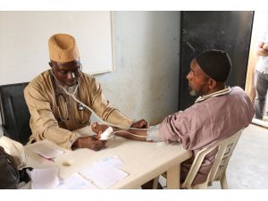 Nijerya'da Türk okulunda sağlık taraması yapıldı