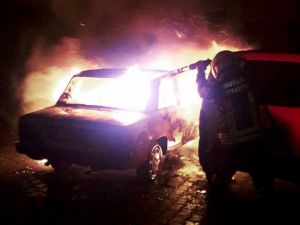 Muğla'da park halindeyken yanan otomobildeki kişi öldü