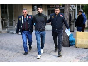 PKK şüphelisi Almanya'dan tatil için geldiği Adana'da yakalandı