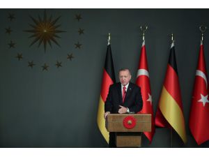 Erdoğan-Merkel ortak basın toplantısı