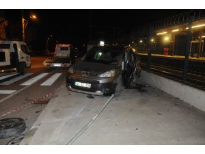 Kocaeli'de 3 aracın karıştığı trafik kazasında 11 kişi yaralandı