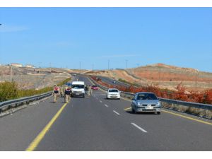 Şanlıurfa'da askeri araç devrildi: 4 yaralı