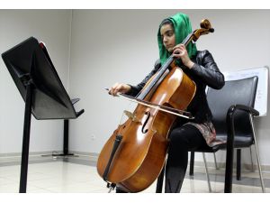 Afganistanlı Şah Peray'ın en büyük hayali Türkiye'de çello konseri vermek