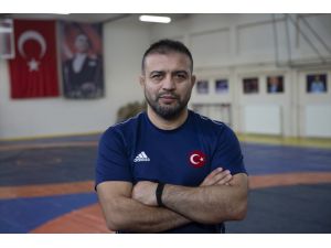 Kadın Güreş Milli Takımı gözünü olimpiyat şampiyonluğuna dikti