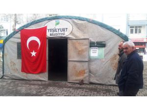 Elazığ ve Malatya'daki depremzedelere destek sürüyor