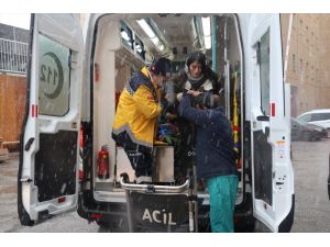 Erzincan'da yolcu otobüsü şarampole devrildi: 46 yaralı