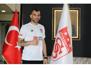 Sivasspor, Sırp forvet Petar Skuletic'i transfer etti