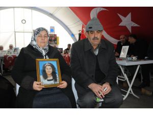 Diyarbakır annelerinin oturma eylemine bir aile daha katıldı