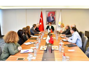 İYİ Parti Genel Başkanı Meral Akşener, sağlık örgütlerini kabul etti