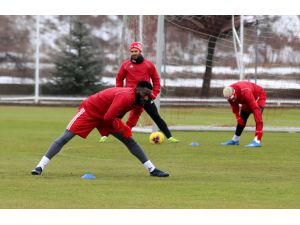 Sivasspor Teknik Direktörü Rıza Çalımbay'dan maç saati tepkisi: