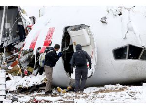 ABD'den gelen heyet kaza yapan uçağın enkazını inceledi