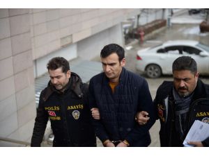 Eskişehir'de bir genci bıçakla öldürdüğü iddiasıyla yakalanan zanlı tutuklandı
