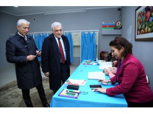 Azerbaycan'da erken parlamento seçimi yapılıyor
