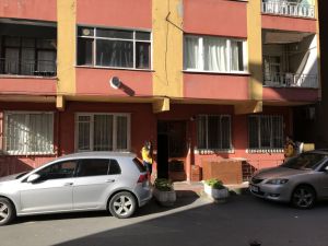 GÜNCELLEME - İstanbul'da kız çocuğu evinde ölü bulundu