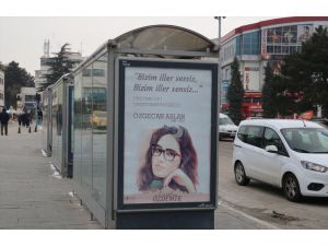 Niğde Belediyesi Özgecan Aslan'ın fotoğrafını billboardlara astırdı