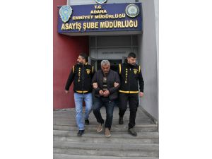 Adana'da 55 yıl hapis cezasıyla aranan hükümlü kahvehanede yakalandı