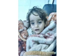 İman bebek, soğukta gözleri açık can vermiş
