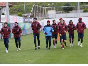 Trabzonspor kafilesi, kupa maçı Balıkesir'e gitti