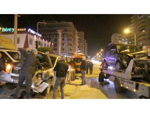 Mersin'de trafik kazası: 6 yaralı