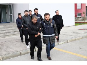 Adana'da 3 kişinin yaralandığı silahlı kavgaya karışan 8 zanlı tutuklandı