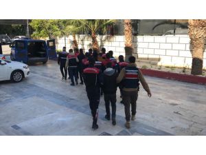 Mersin ve Adana'da "torbacı" operasyonu: 10 gözaltı