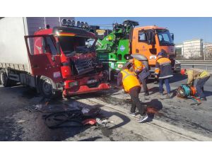 Esenyurt'ta zincirleme trafik kazasında 1 kişi yaralandı