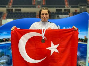 Özel sporcu Fatma Damla Altın, pentatlonda dünya şampiyonu oldu