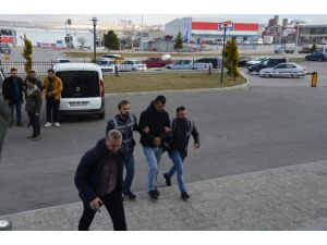 Karaman'da kendilerini polis olarak tanıtan 4 zanlı tutuklandı