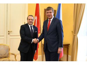 Türkiye'nin Prag Büyükelçisi Bağış, Çekya Dışişleri Bakanını ziyaret etti
