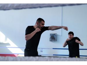 Milli boksör Necat Ekinci'nin hedefi 2020 Tokyo Olimpiyatları'na katılmak