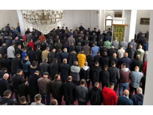 Sancak camilerinde İdlib şehitleri için dua edildi