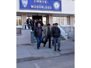 Kırıkkale'de aranan 10 kişi, düzenlenen operasyonda yakalandı