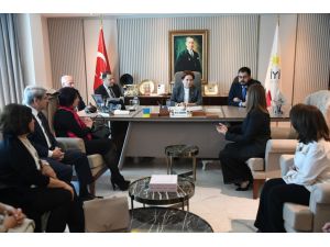 İYİ Parti Genel Başkanı Akşener, ESİAD üyelerini kabul etti