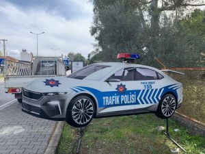"Türkiye'nin Otomobili" maket trafik polis aracı oldu