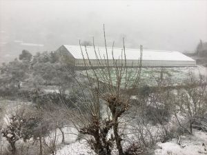 Antalya'nın yüksek kesimlerinde kar yağışı etkili oldu