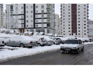 Nevşehir ve Niğde'de ulaşıma kar engeli