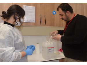 Kırşehir'de İl Sağlık Müdürlüğü bünyesinde el dezenfektanı üretimine başlandı